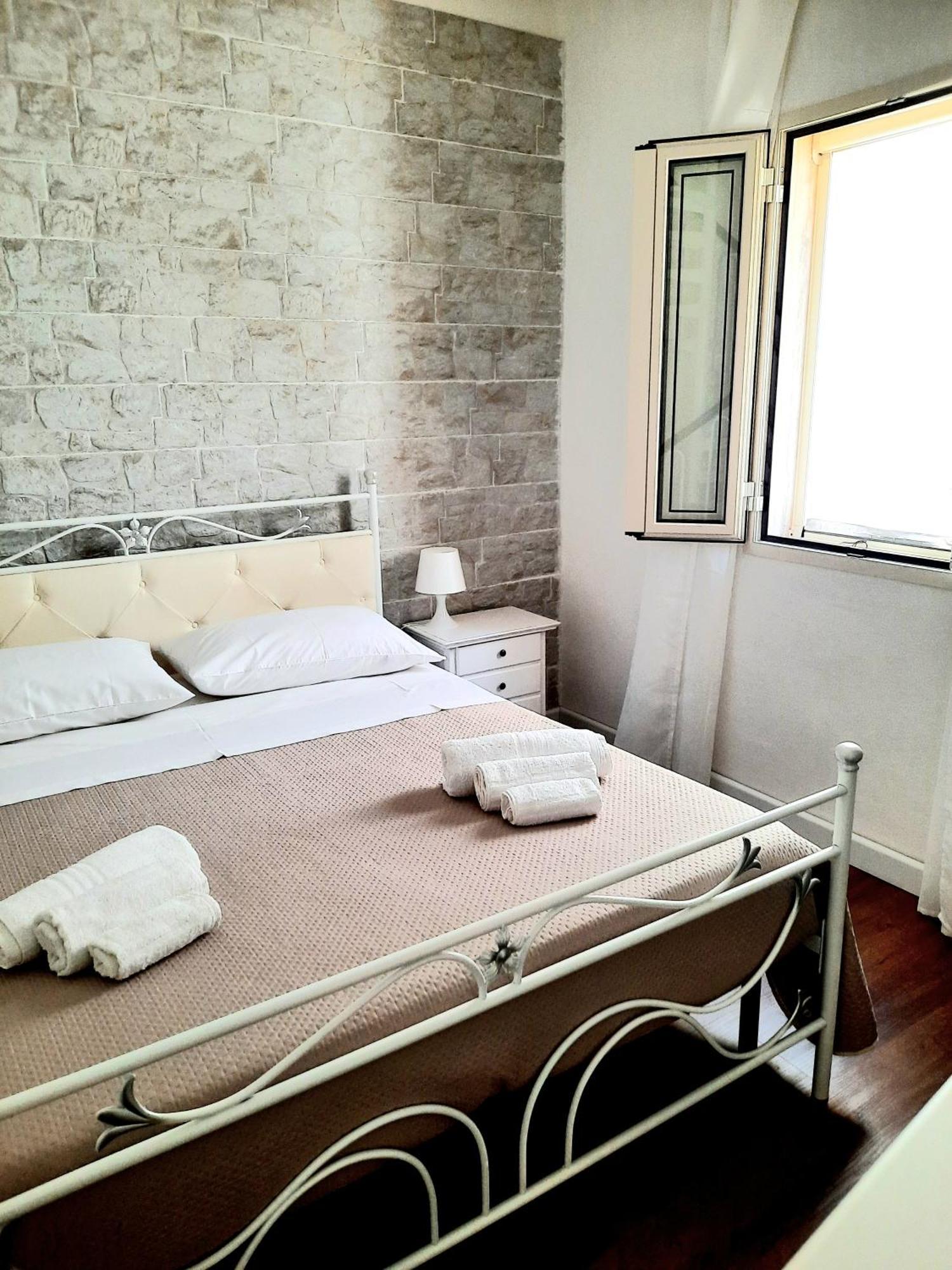 Guest House Santa Caterina Monopoli Eksteriør bilde